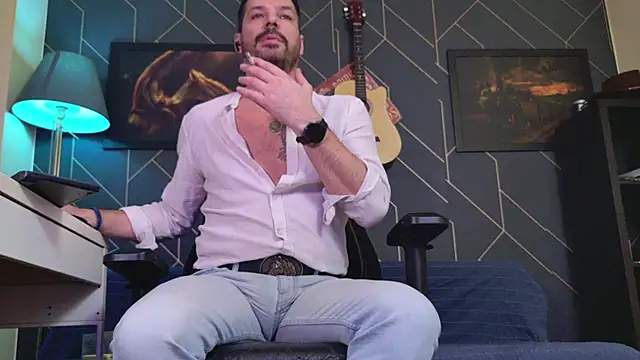 ChrisKox's cam snapshot