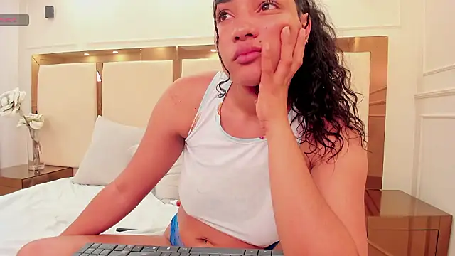 _zendy_love_'s cam snapshot