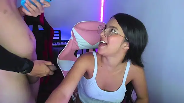 jessi_and_boy live sex cam