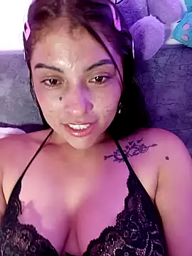 Fox_Roxxan's cam snapshot