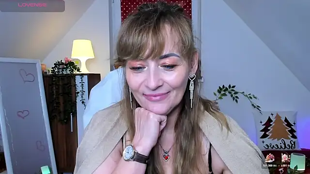 naughtymilane's cam snapshot