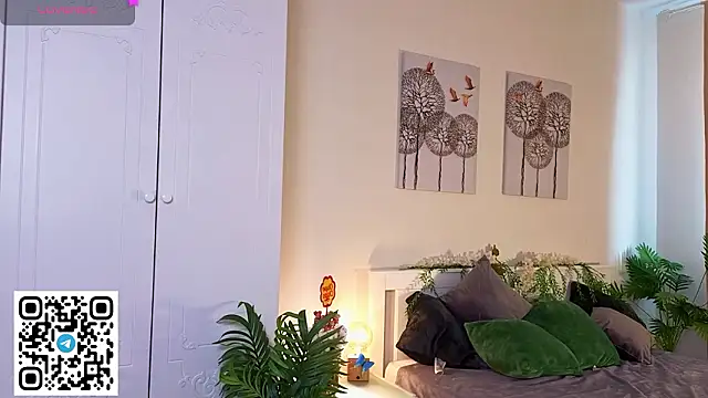 oliviabr0wn0's cam snapshot