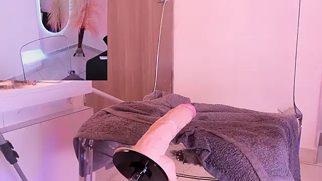 raven_blackk live sex cam