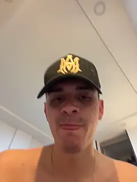 bastia_noooo live sex cam