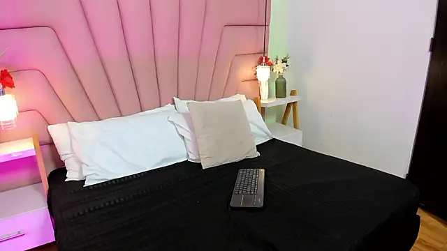 Kim_Luna1's cam snapshot