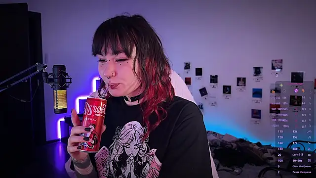 deadlysweet's cam snapshot