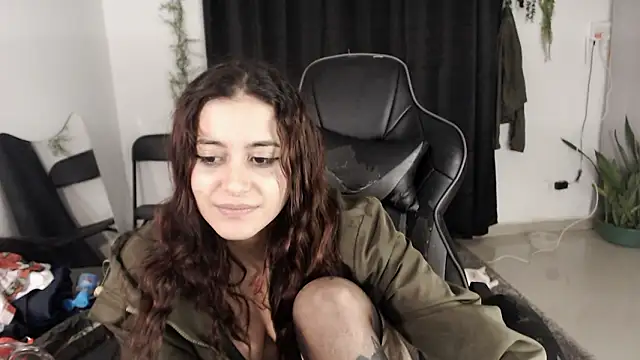 lizzy-c-e-e's cam snapshot