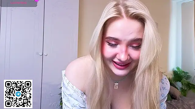 oliviabr0wn0's cam snapshot