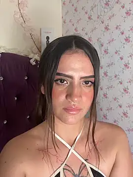 LunaaBlossom's cam snapshot