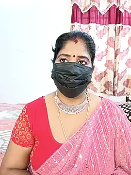 tamil-aunt's cam snapshot