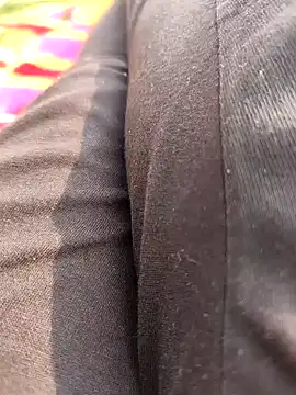 xx_priti's cam snapshot