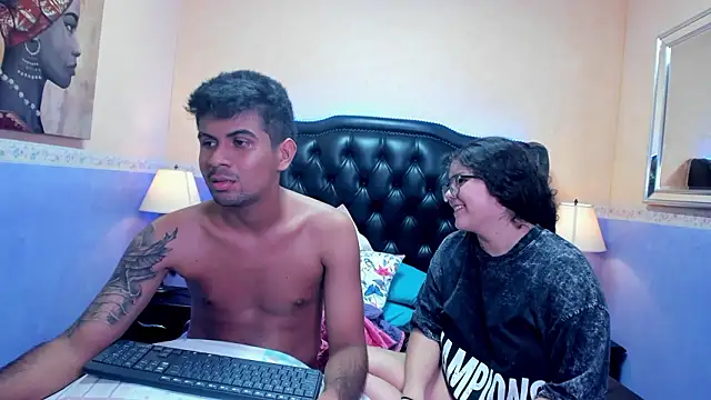 Dave_And_Emma's cam snapshot