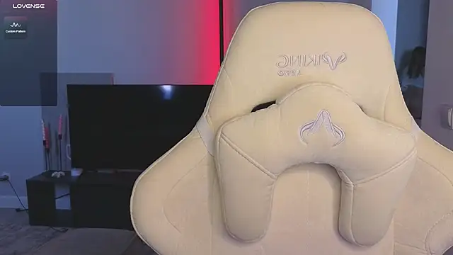 pink_flow0's cam snapshot