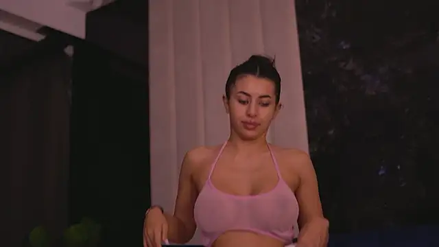 TanyaVonDe's cam snapshot