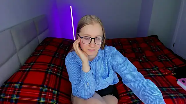 MilanaJune's cam snapshot