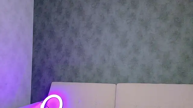 OnlyForYou_'s cam snapshot