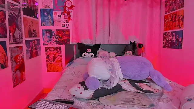 MissCurvyTop's cam snapshot