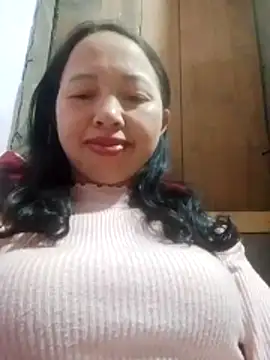 TRIEUTRIEU20's cam snapshot