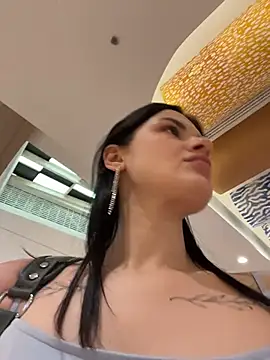 MiraReach live sex cam