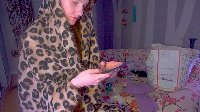 YourFavCanadianMILF's cam snapshot