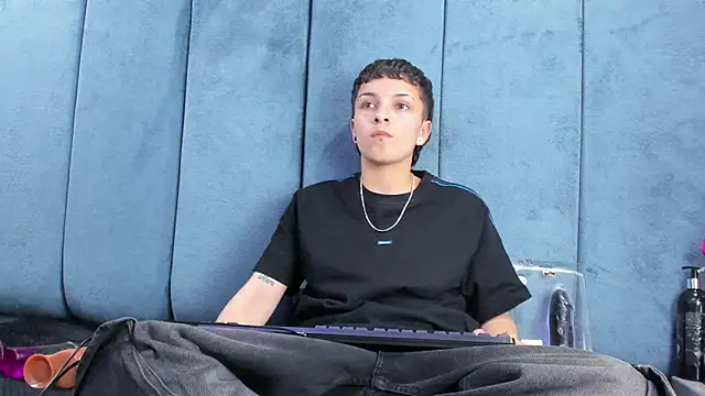 Megan_Thompson_ live sex cam