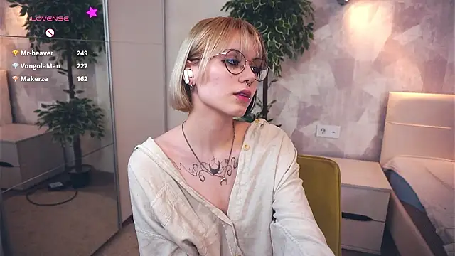 KellePourier live sex cam