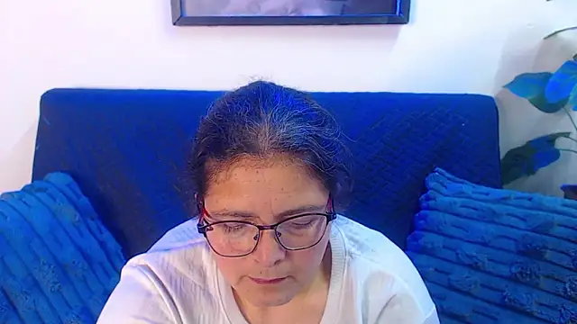 Linda_banks_'s cam snapshot