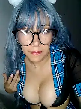 RoxieHart05's cam snapshot