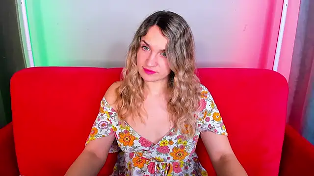 Milka_Blond's cam snapshot