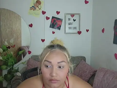 laleska_montenegro's cam snapshot