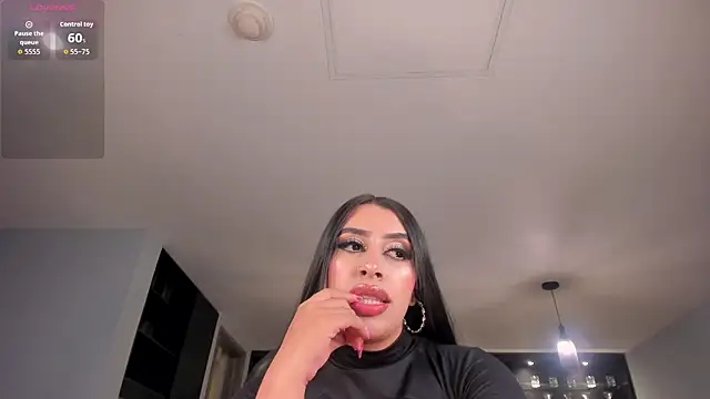 LeahLombardi_'s cam snapshot