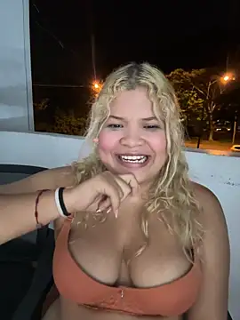 lilith_cut3's cam snapshot