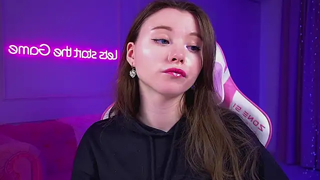 KeiraAsti's cam snapshot