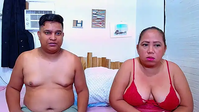 lucasandSofi's cam snapshot