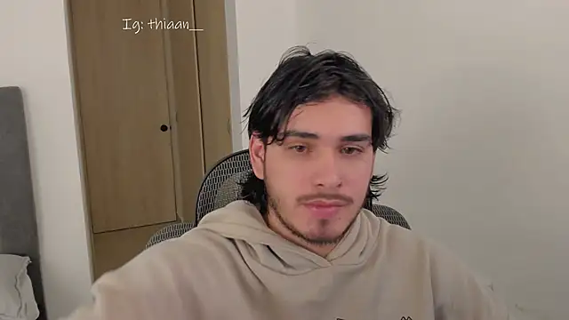 thiaann live sex cam