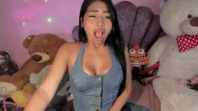 Pocahontascute_33's cam snapshot