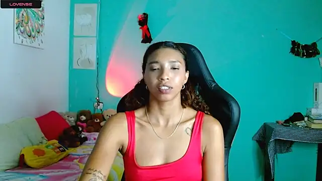 sensitive_brunette's cam snapshot