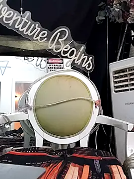 B4KINC's cam snapshot