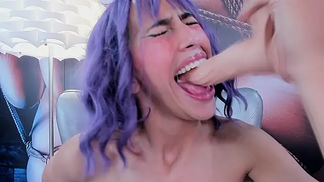 miss___taylor's cam snapshot