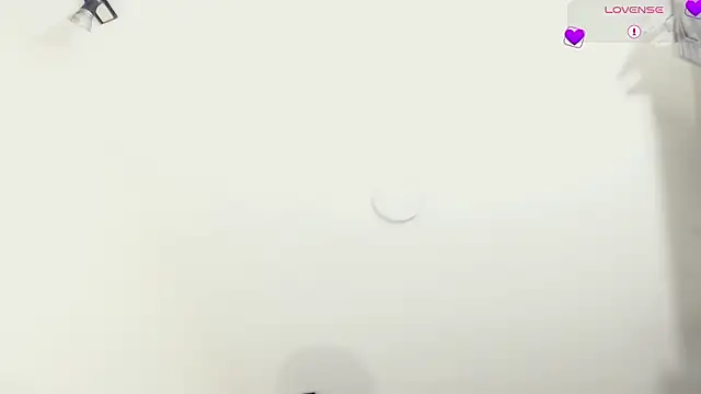 Agatha_Dubois4_'s cam snapshot