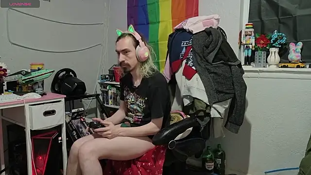 tallnerdyguy live sex cam