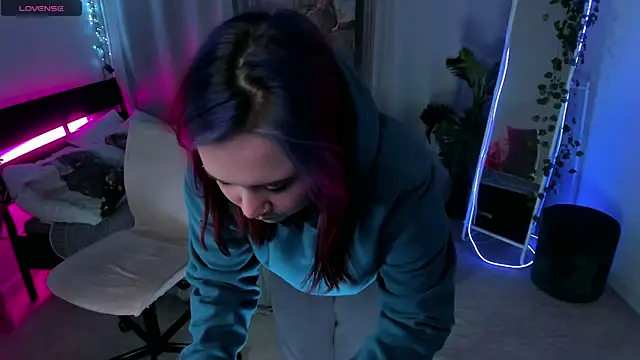 lunaalli live sex cam