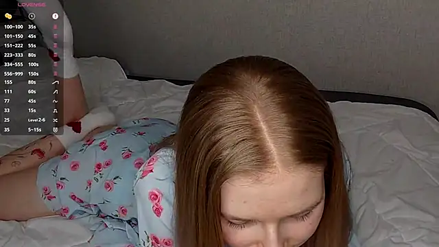 ToyaPletz live sex cam