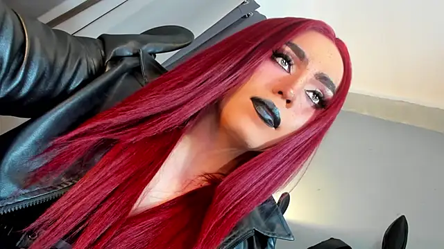 DominaAurumXXX live sex cam