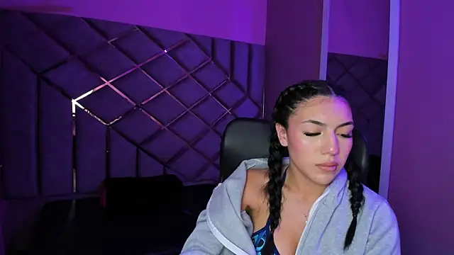 Poly_Sasha_ live sex cam