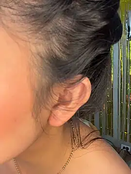 kim_zaratte's cam snapshot