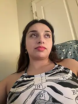 CharmingMaddie's cam snapshot