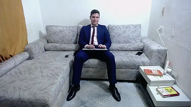 Victor_Maitland live sex cam