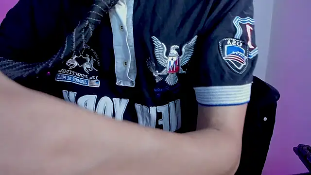 tylernova live sex cam