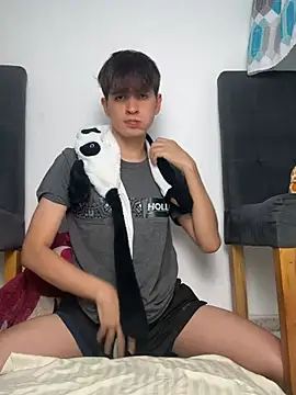 Naim_TheKing's cam snapshot